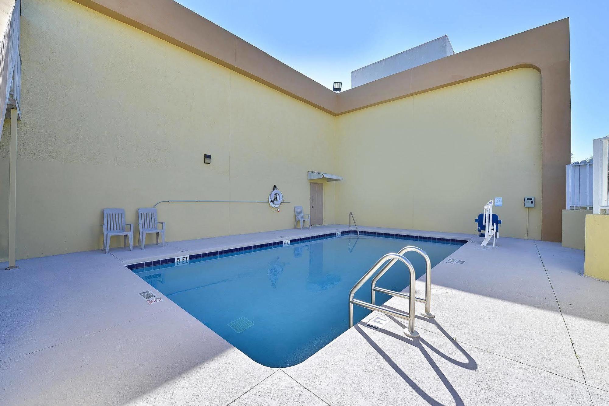 Travel Inn Winter Haven Dış mekan fotoğraf